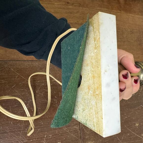 Vintage Fall leaf Milk Glass Brass marble base accent table lamp - Picture 13 of 15